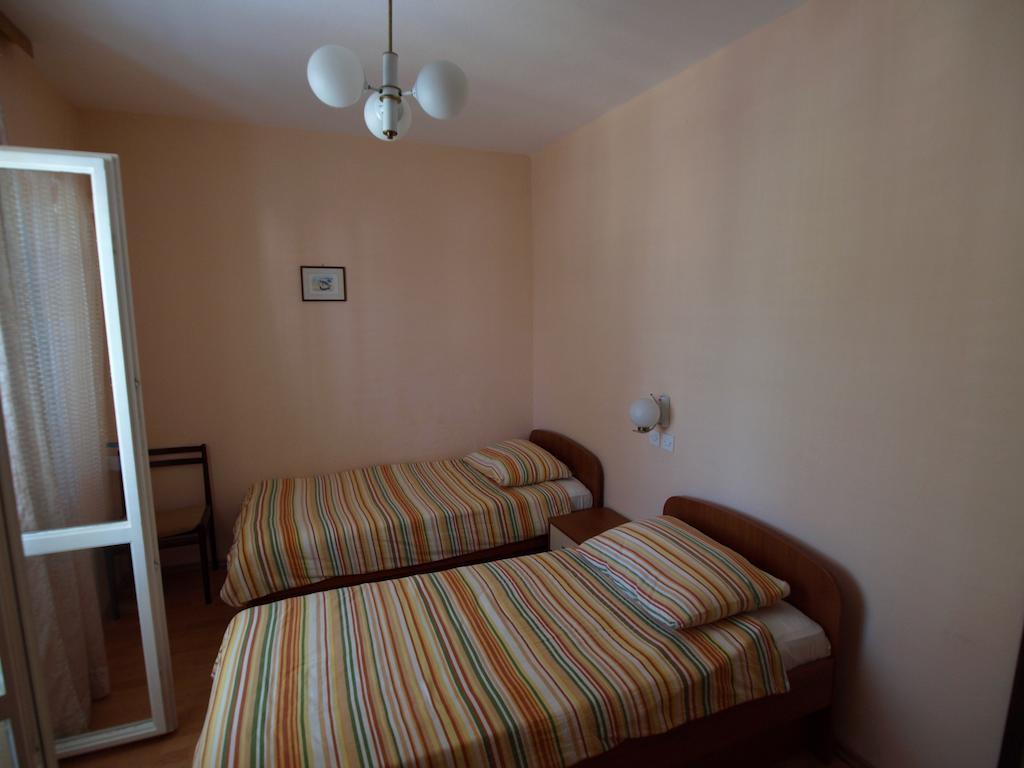 Guest House Sandra Rab Town Rum bild